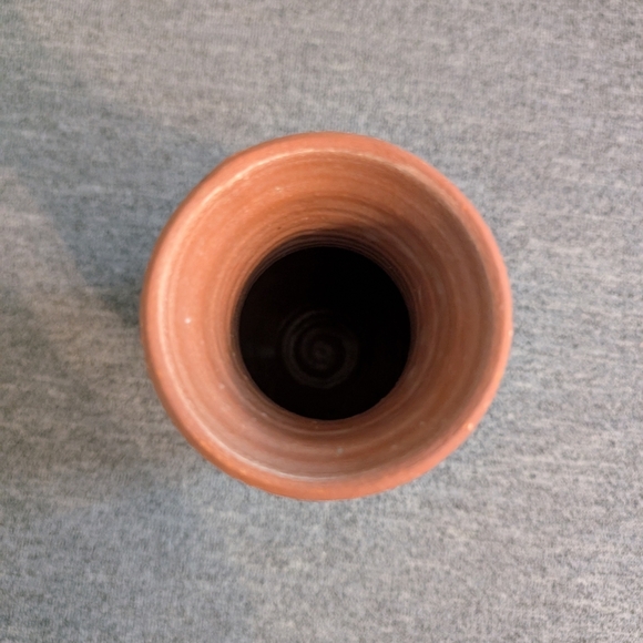 Studio Pottery Redware Vase Floral Design, "Cuba" - Picture 3 of 4